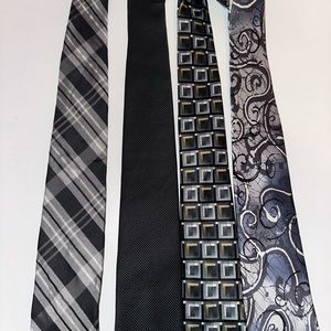 Men’s ties
Bundle of 4
Brands
Arrow
J. Garcia
Croft & barrow
Unsure of 1 brand